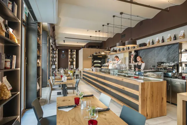 BookNoFees: Restaurante – Invitaly – Prague – Invitaly, fotografia 3