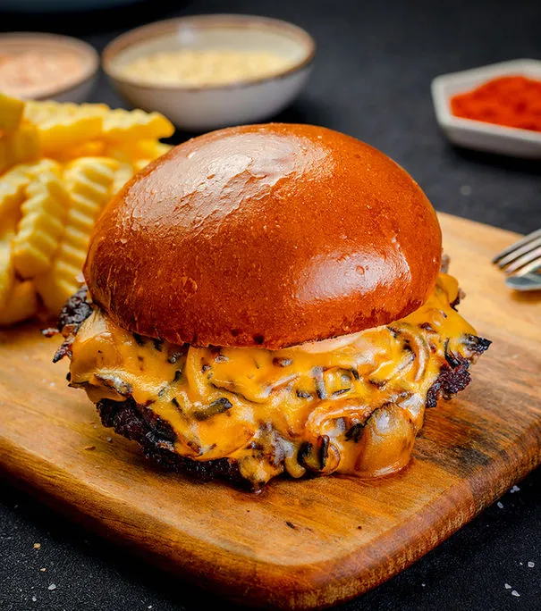 BookNoFees: Cafetaria – Boom Burger – Bucharest – Boom Burger, fotografia 1