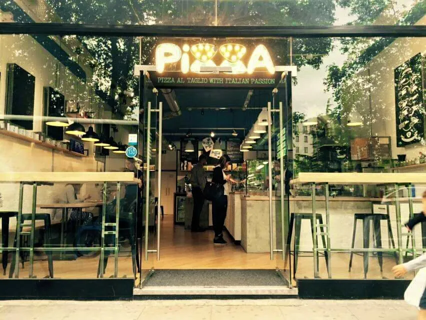 BookNoFees: Restaurante – Circle & Slice – London – Circular e Cortar, fotografia 1