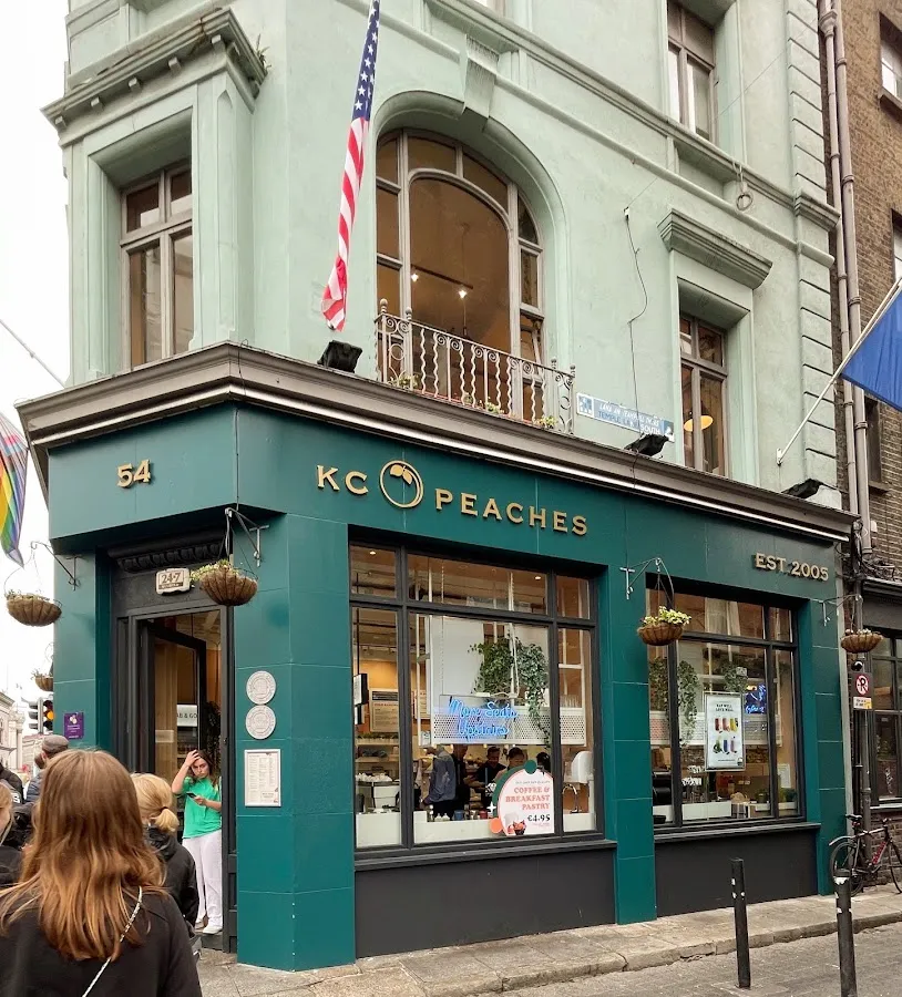 BookNoFees: Café – KC Peaches – Dublin – KC Peaches, fotografia 1