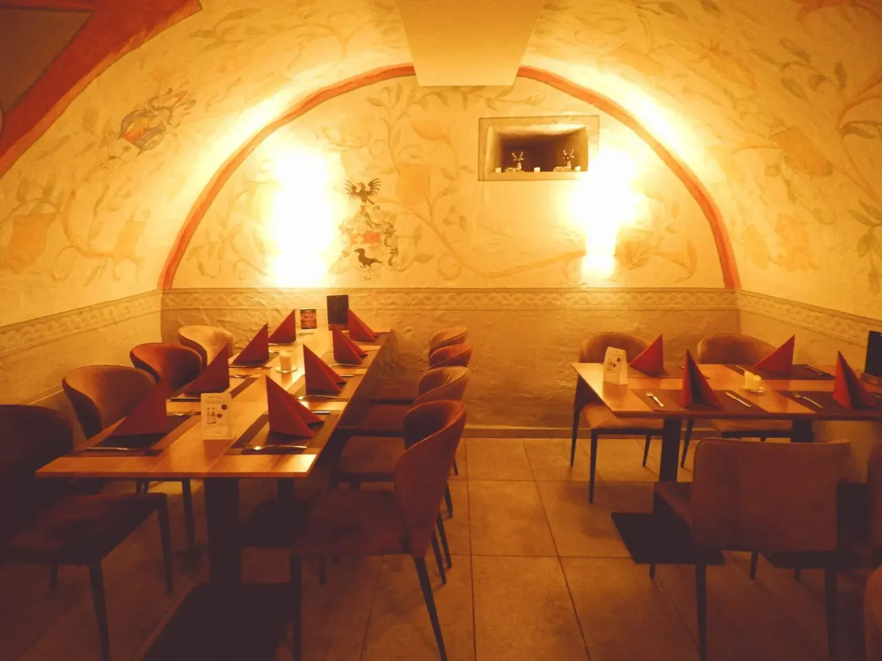 BookNoFees: Restaurante – Drostenkeller – Balve – Drostenkeller, fotografia 1