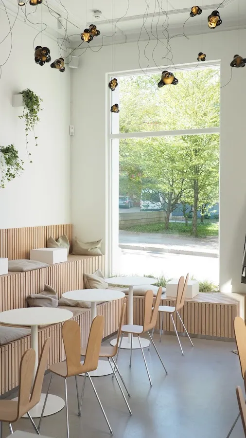 BookNoFees: Café – KUMI – Oslo – Dez, fotografia 1