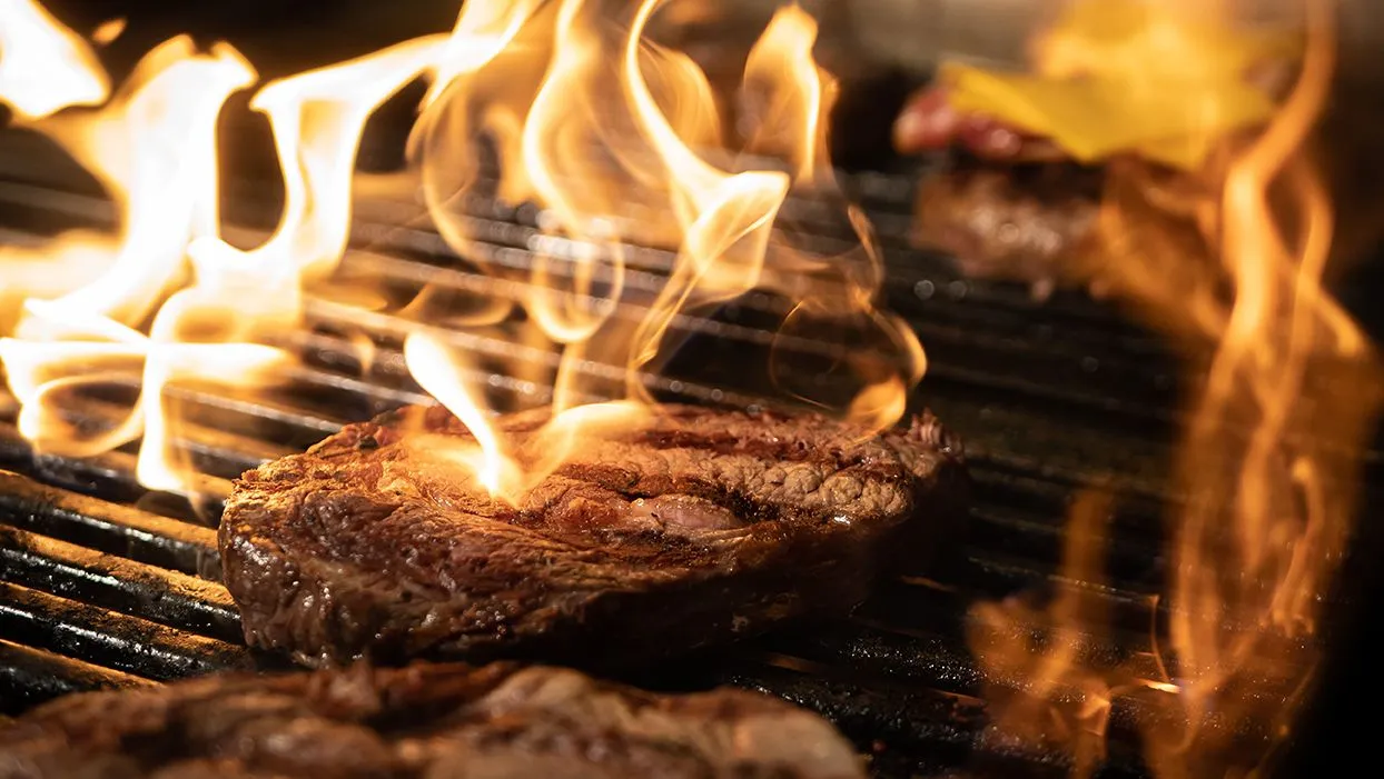 BookNoFees: Restaurante – Beef N' Pepper – Warsaw – Carne com Pimenta, fotografia 1