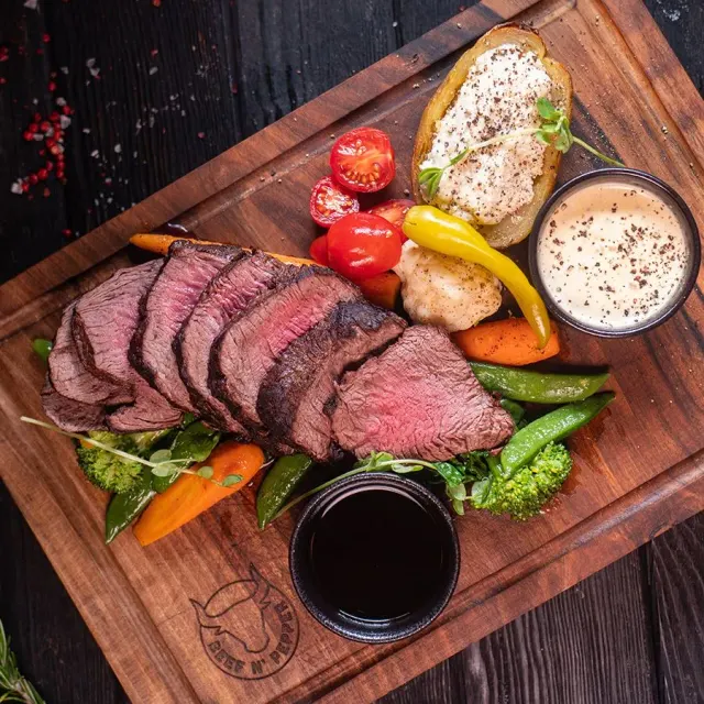 BookNoFees: Restaurante – Beef N' Pepper – Warsaw – Carne com Pimenta, fotografia 2