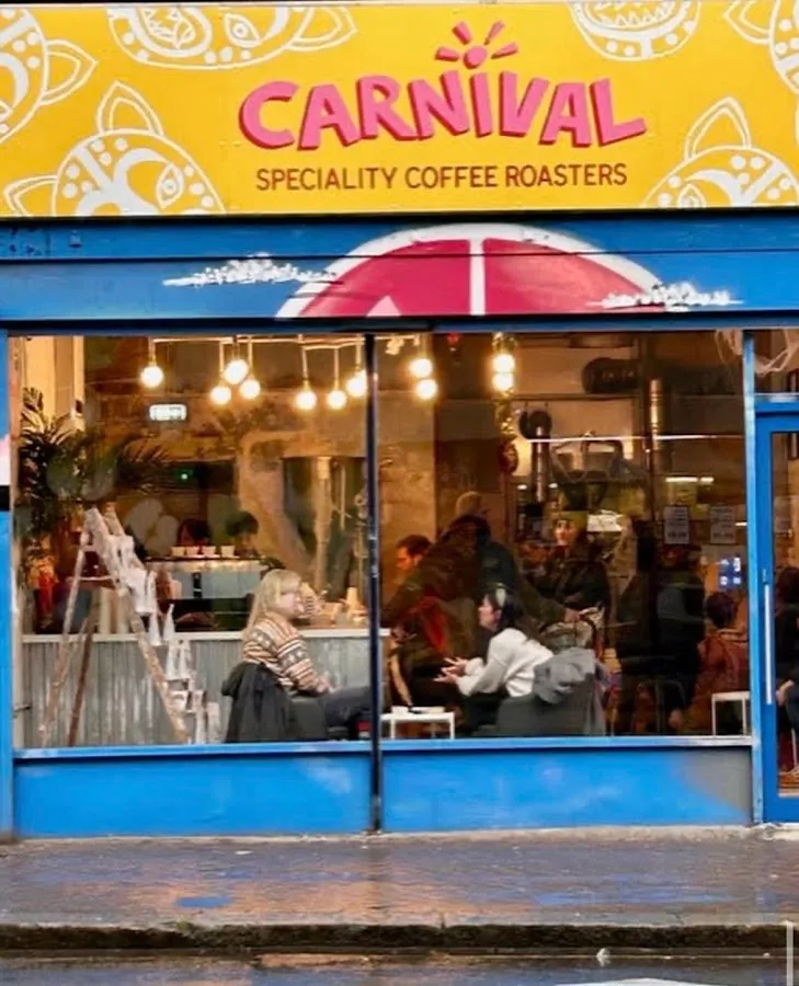 BookNoFees: Café – Carnival Coffee Roasters – London – Carnival Coffee Roasters, fotografia 1