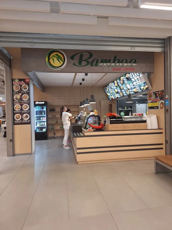BookNoFees: Cafetaria – Bamboo express – Bratislava – Bamboo Express, fotografia 1