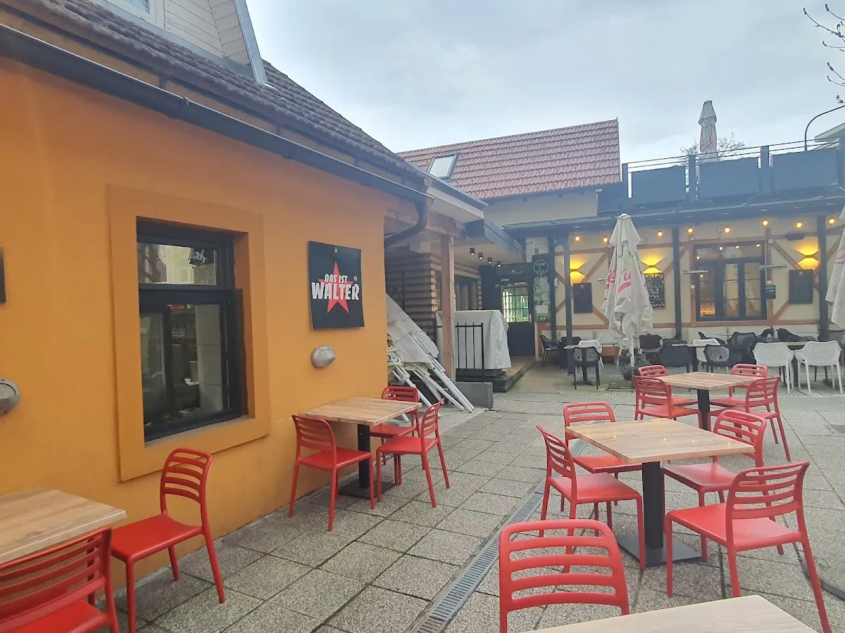 BookNoFees: Restaurante – Das ist Valter – Ljubljana – Este é o Valter, fotografia 1