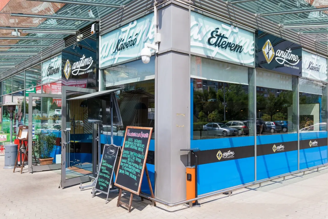 BookNoFees: Restaurante – AnyTime Étterem és Kávézó – Budapest – Restaurante e Café AnyTime, fotografia 1