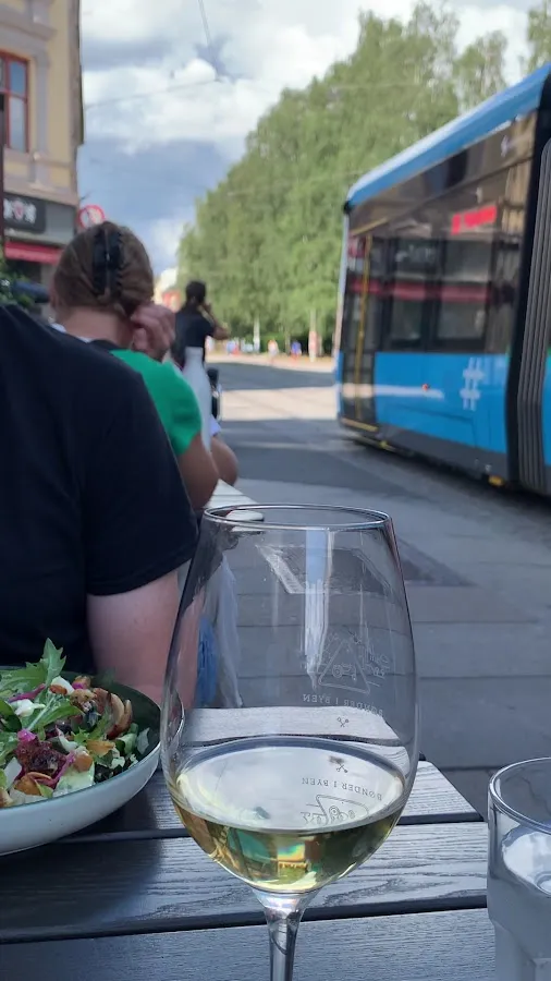 BookNoFees: Restaurante – Bønder i byen – Oslo – Agricultores na cidade, fotografia 3