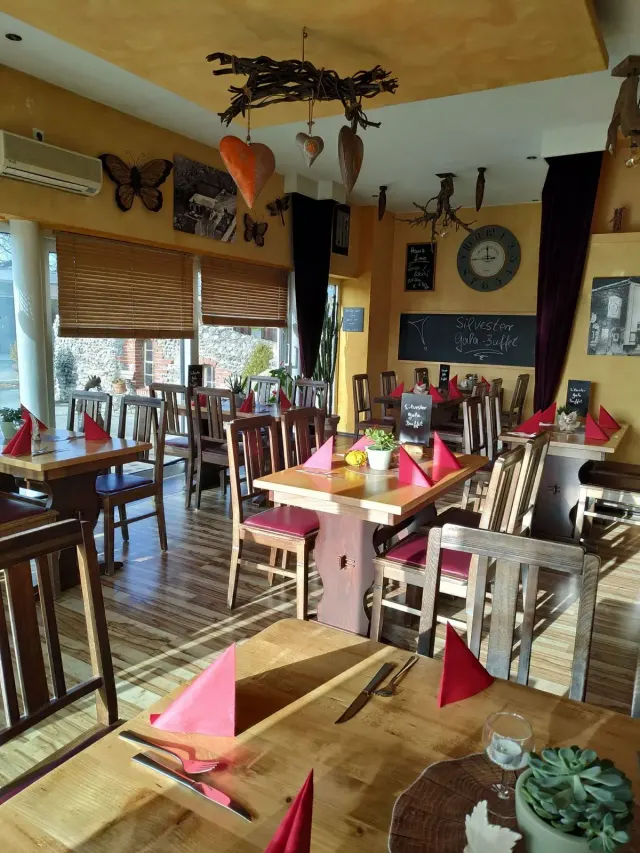 BookNoFees: Restaurante – Junkers Restaurant – Bad Sassendorf – Restaurante Junkers, fotografia 2