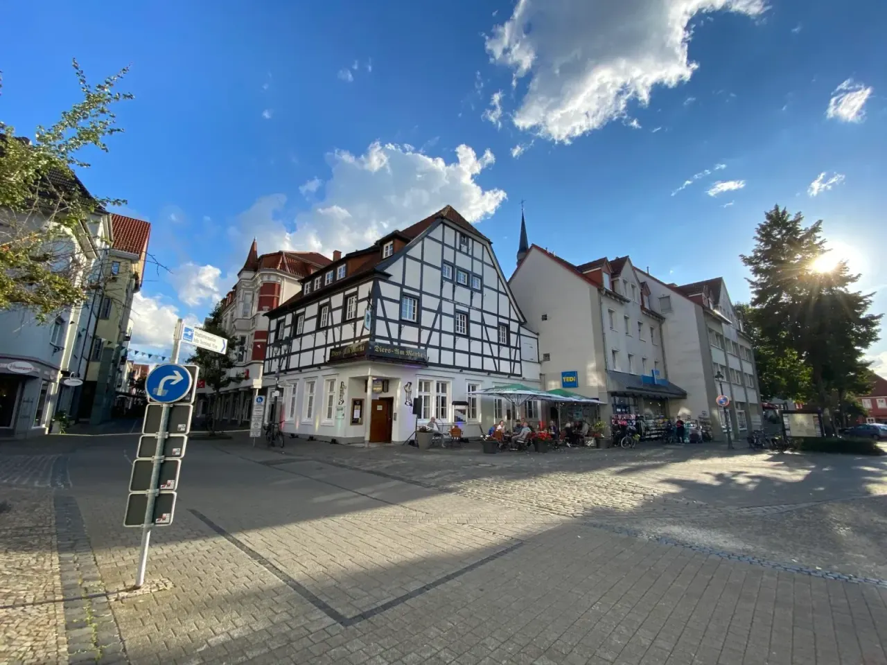 BookNoFees: Restaurante – Altes Gasthaus Diers am Markt – Werl – Antiga Pousada Diers, na Praça do Mercado, fotografia 1