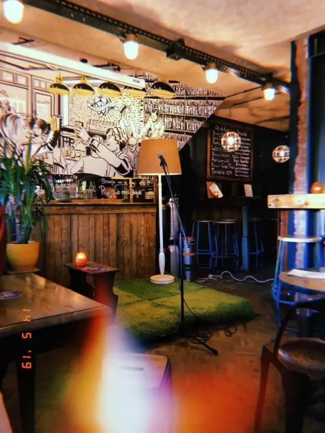 BookNoFees: Restaurante – Lokaal van de Stad – Amsterdam – Espaço municipal, fotografia 3