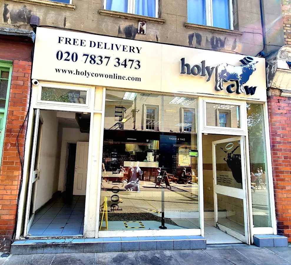 BookNoFees: Cafetaria – Holy Cow – London – Caramba!, fotografia 1