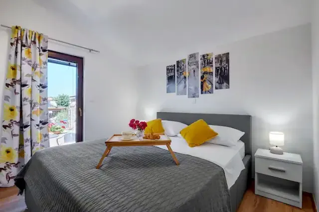 BookNoFees: Apartamento encantador de 2 quartos «Suzi» em Pula, com uma localização fantástica – Pula