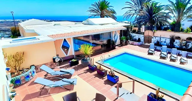 BookNoFees: Villa Madora com piscina e vista para o mar, La Asomada – Tías