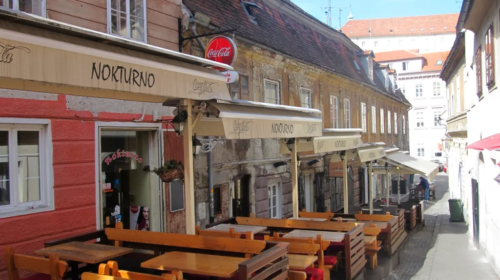 BookNoFees: Restaurante – Nokturno – Zagreb – Nocturno, fotografia 1