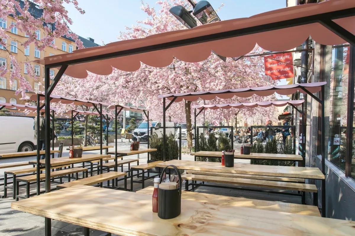 BookNoFees: Cafetaria – Barrels Burgers & Beer – Stockholm – Barrels Burgers & Beer, fotografia 1