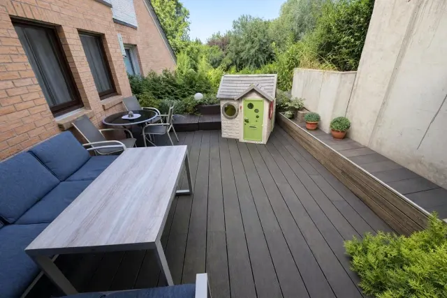 BookNoFees: Apartamento de férias tranquilo com terraço e vista para o jardim – Rheinstetten