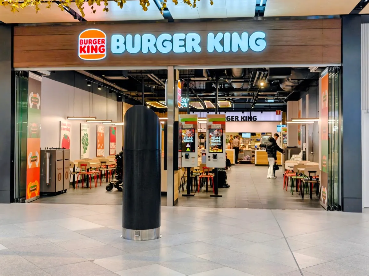 BookNoFees: Cafetaria – Burger King – Helsinki – Burger King, fotografia 1