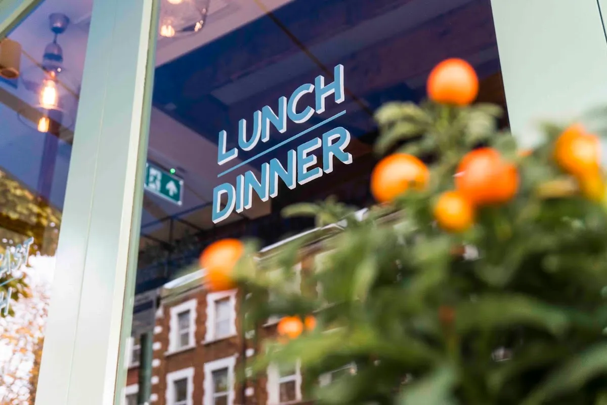 BookNoFees: Café – Bob's Cafe – London – Café do Bob, fotografia 1