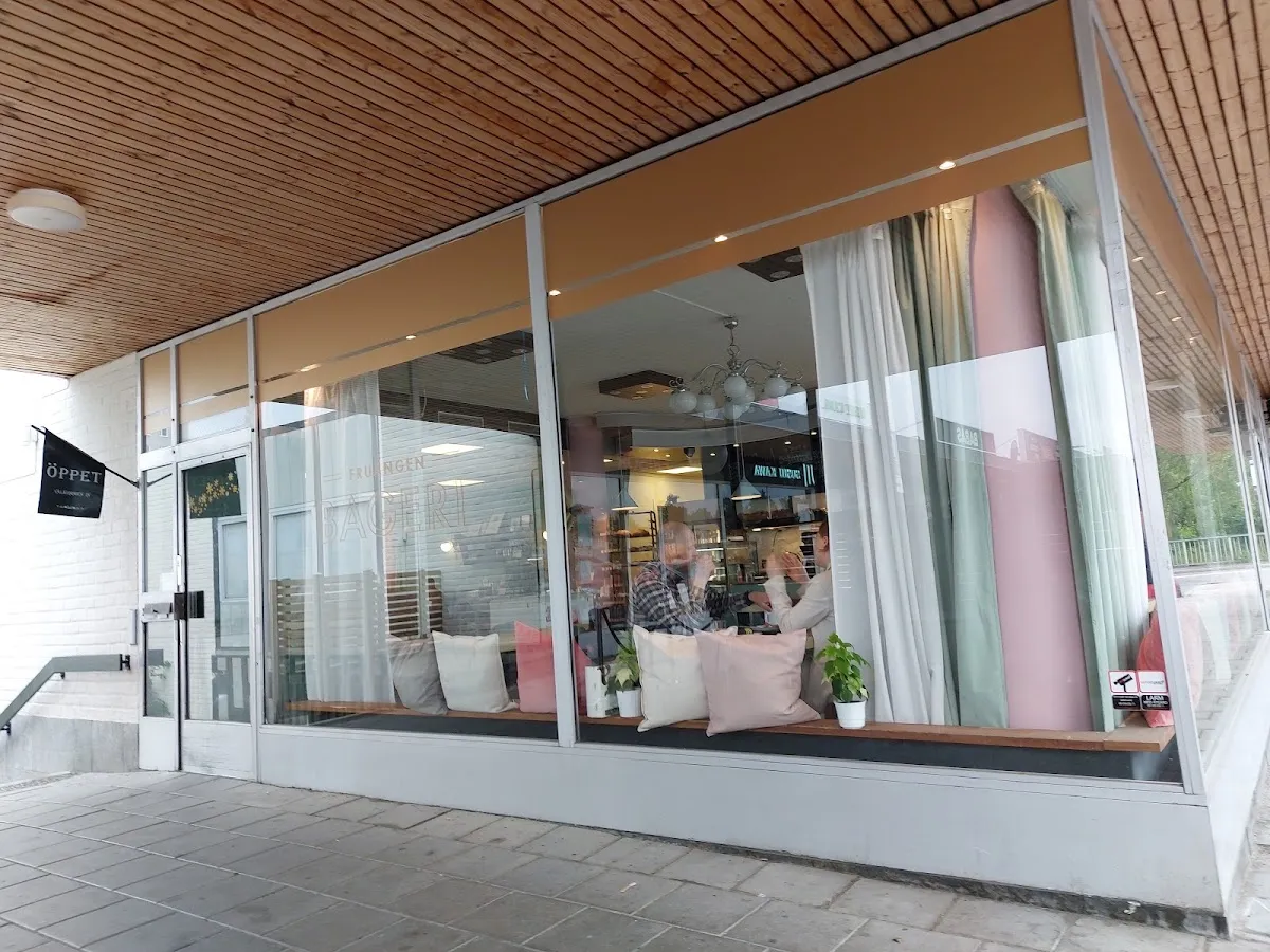 BookNoFees: Café – Cafékoppen – Stockholm – Chávenas de café, fotografia 1