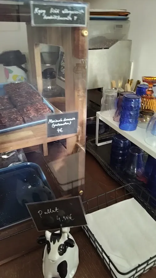BookNoFees: Café – Kahvila Rakastan – Helsinki – Café Rakastan, fotografia 3
