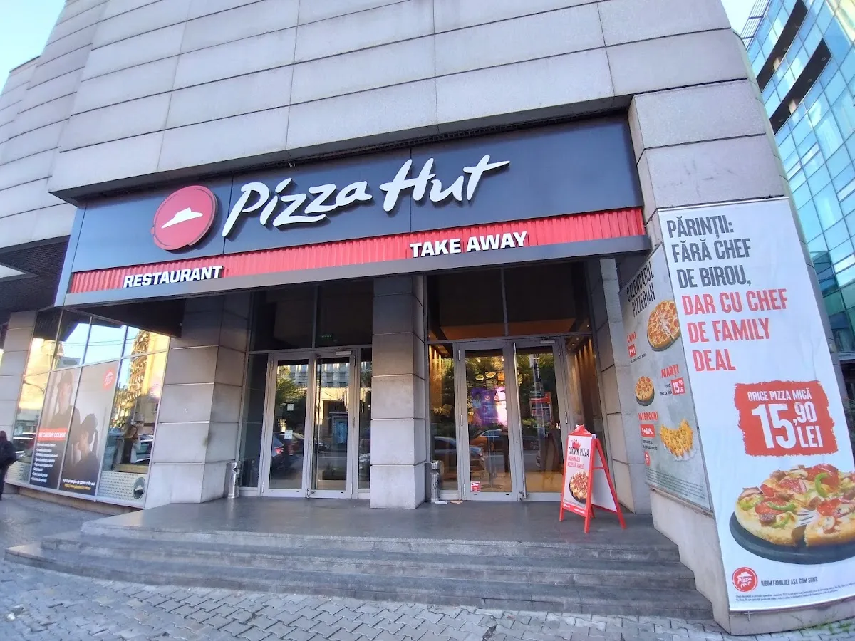 BookNoFees: Restaurante – Pizza Hut – Bucharest – Pizza Hut, fotografia 1