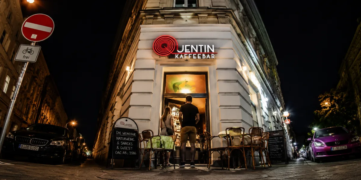 BookNoFees: Café – Quentin's Kaffeebar – Vienna – Café do Quentin, fotografia 1