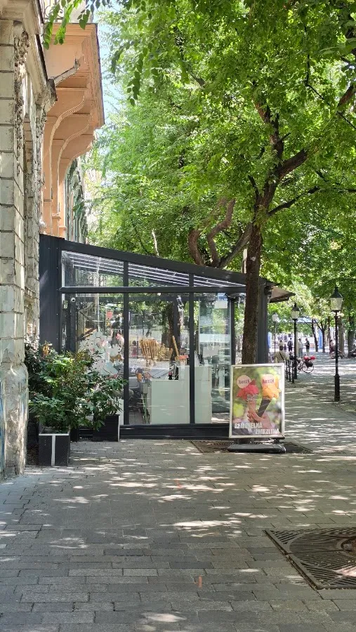 BookNoFees: Gelado – Andersen Ice Cream – Bratislava – Gelados Andersen, fotografia 2