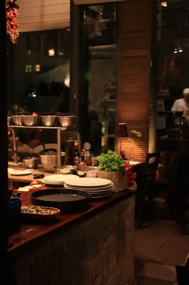 BookNoFees: Restaurante – Basilia – Warsaw – Rainha, fotografia 2