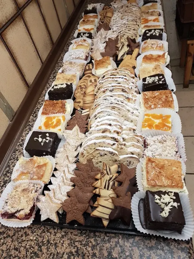 BookNoFees: Restaurante – Bäckerei Aßhoff – Schwerte – Padaria Aßhoff, fotografia 3