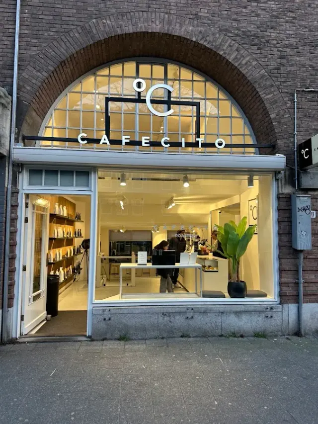 BookNoFees: Cafecito, Amsterdam