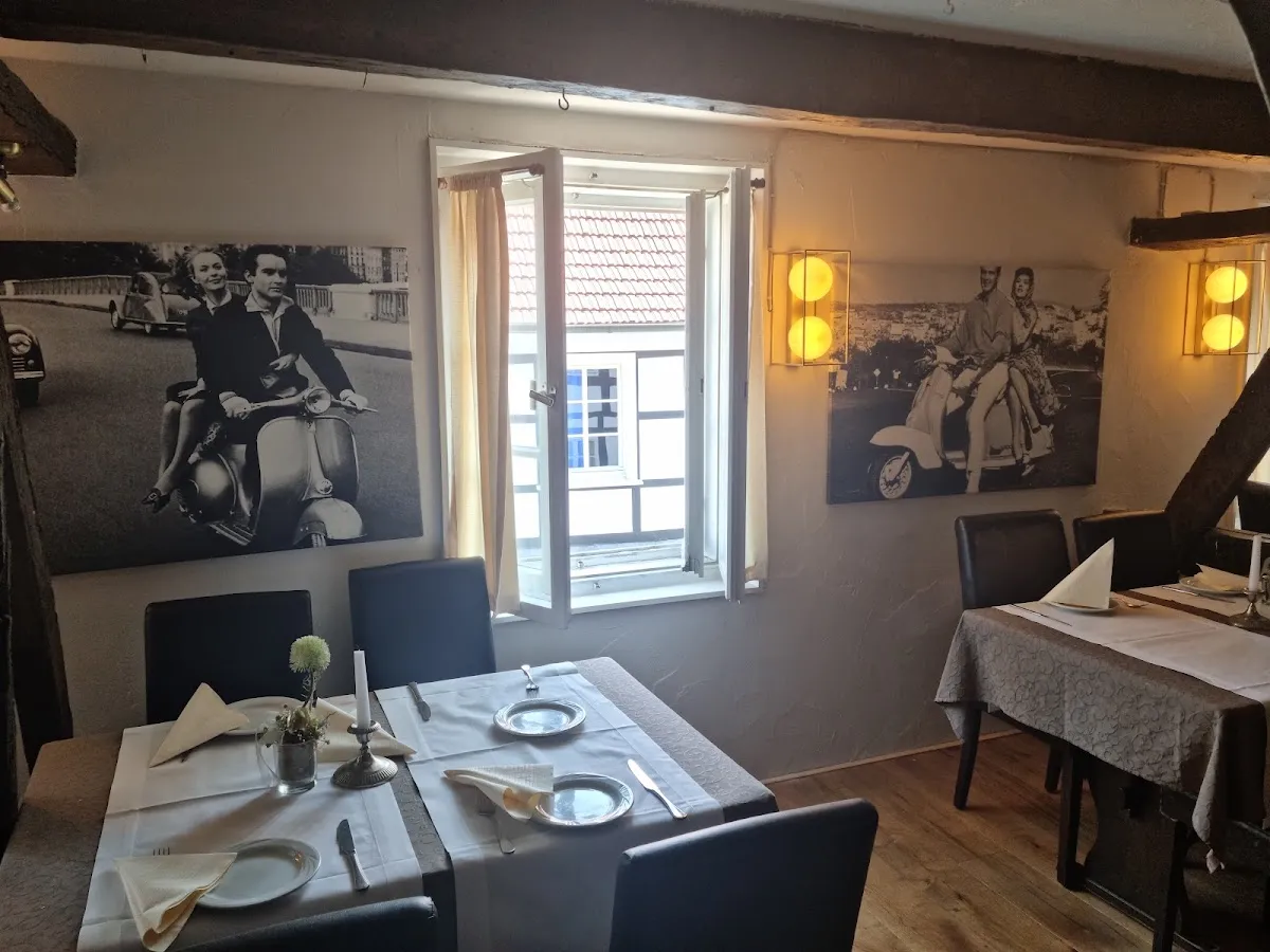 BookNoFees: Restaurante – Bänksken – Hattingen – Bancada, fotografia 1