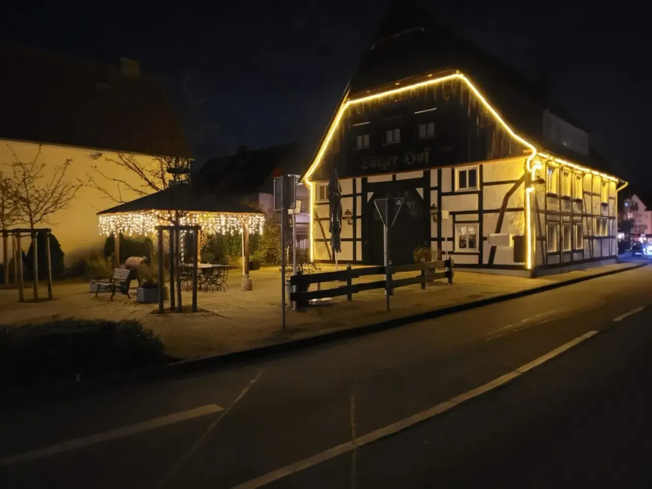 BookNoFees: Restaurante – Bierhaus Sälzerhof Bad Sassendorf – Bad Sassendorf – Cervejaria Sälzerhof, Bad Sassendorf, fotografia 1