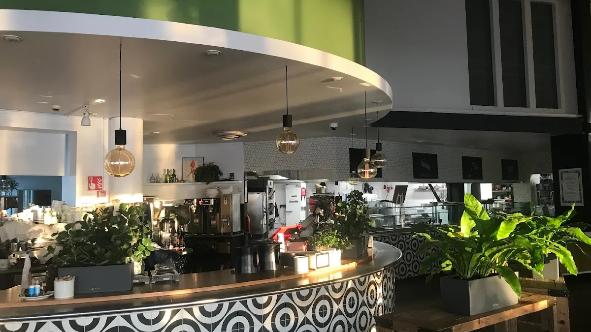 BookNoFees: Café – Café Carusel – Helsinki – Café Carusel, fotografia 1