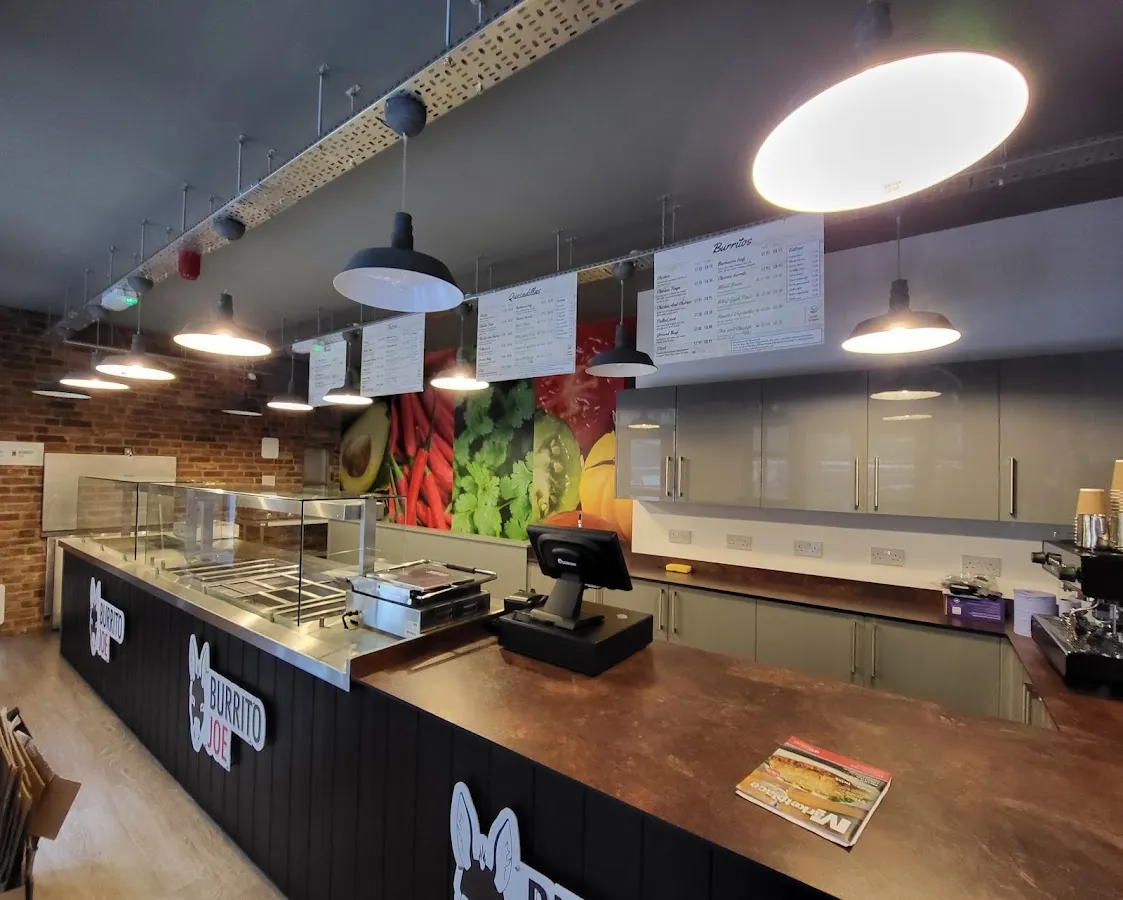 BookNoFees: Cafetaria – Burrito Joe – London – Burrito Joe, fotografia 1