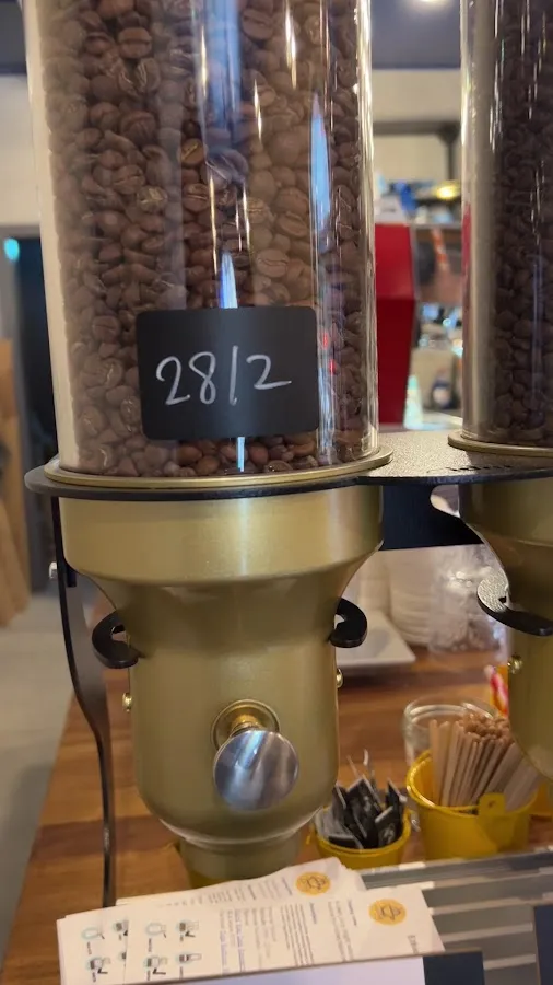BookNoFees: Café – Arise Coffee Roasters – London – Arise Coffee Roasters, fotografia 3