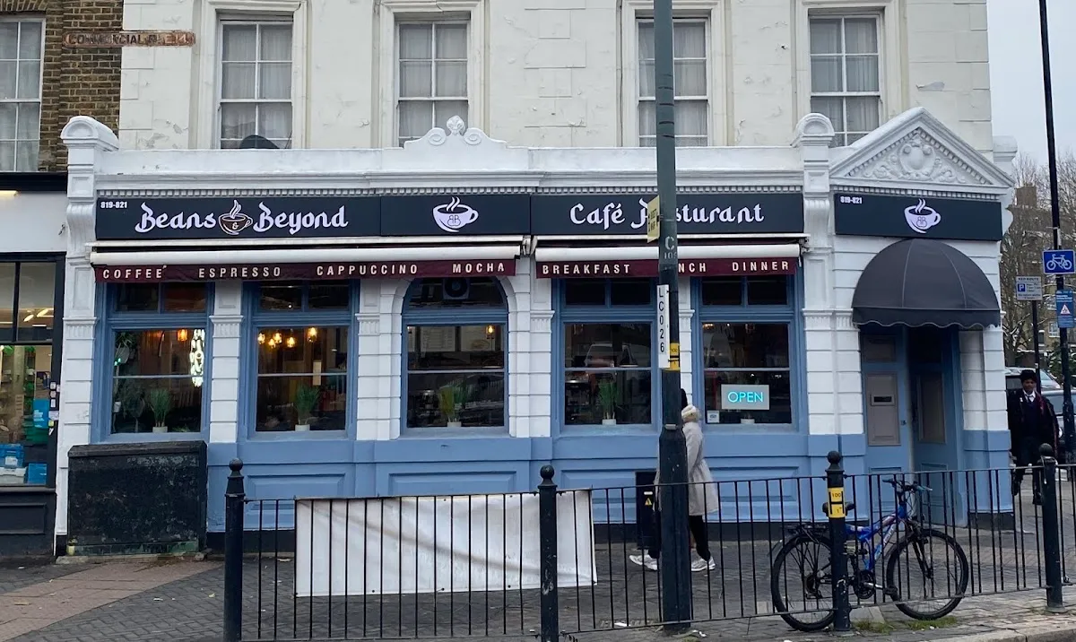 BookNoFees: Café – Beans & Beyond – London – Feijões e Mais, fotografia 1