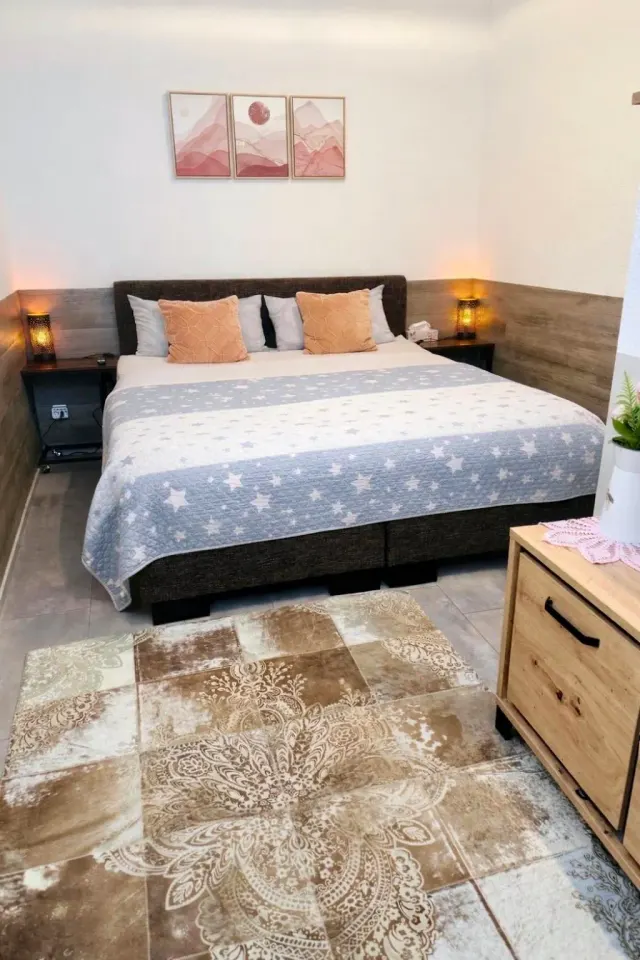 BookNoFees: casa de férias em Rheinstetten – Apartamento em galeria, adaptado a pessoas com mobilidade reduzida, com entrada independente
