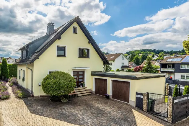 BookNoFees: Apartamento de férias «Sonnenblick und Relax» – Nieder-Röhre
