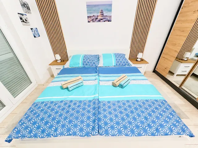 BookNoFees: Apartamento tranquilo e elegante com varanda – Rab