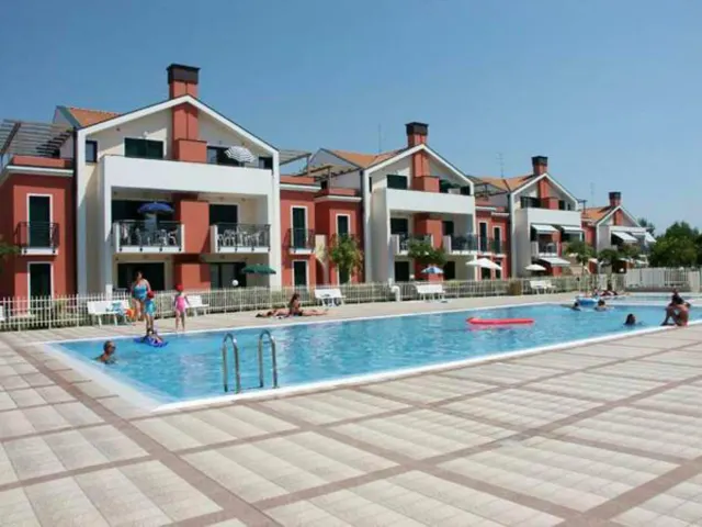 BookNoFees: Apartamento espaçoso num complexo tranquilo com piscina – Cavallino-Treporti