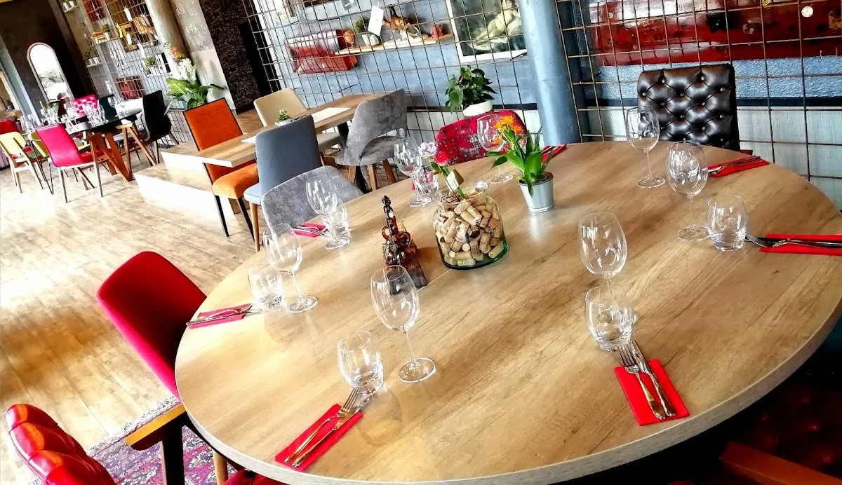 BookNoFees: Restaurante – Foodium – Zagreb – Foodium, fotografia 1