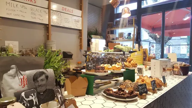 BookNoFees: Café – Brother Hubbard South – Dublin – Irmão Hubbard South, fotografia 3