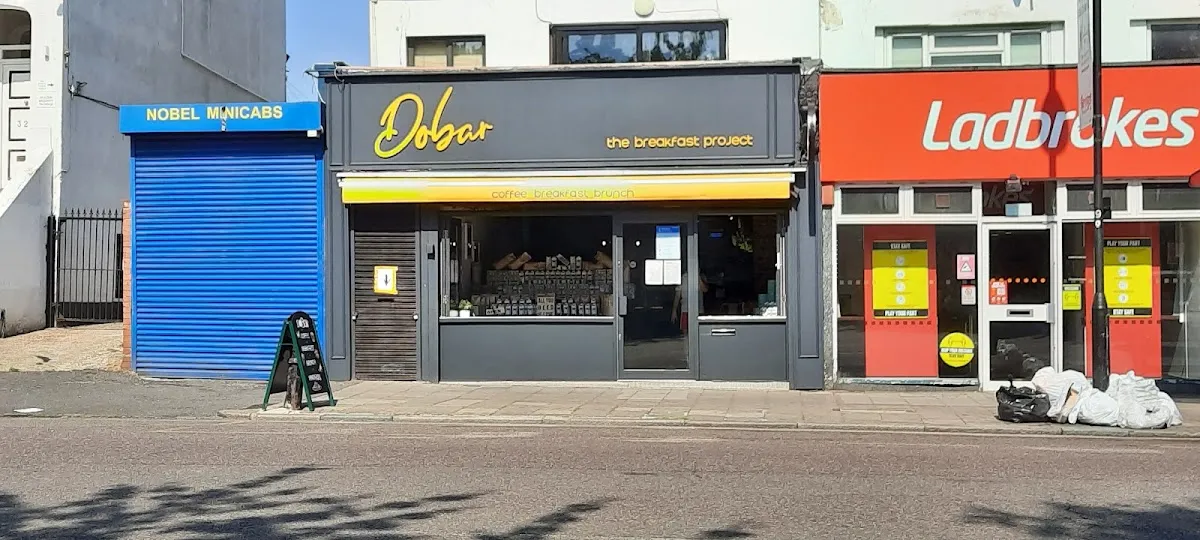 BookNoFees: Café – Dobar – London – Bom, fotografia 1