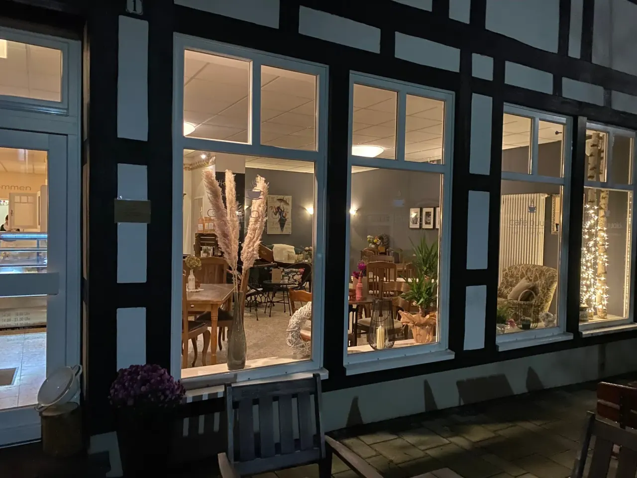 BookNoFees: Café – Café Buuck – Rüthen – Livro sobre café, fotografia 1
