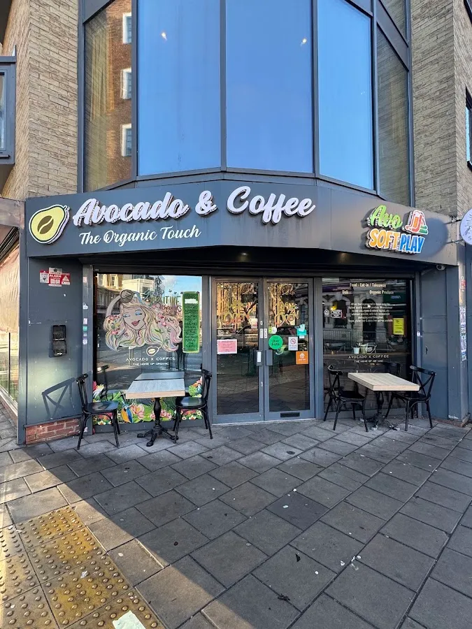 BookNoFees: Café – Avocado & Coffee – London – Abacate e café, fotografia 1