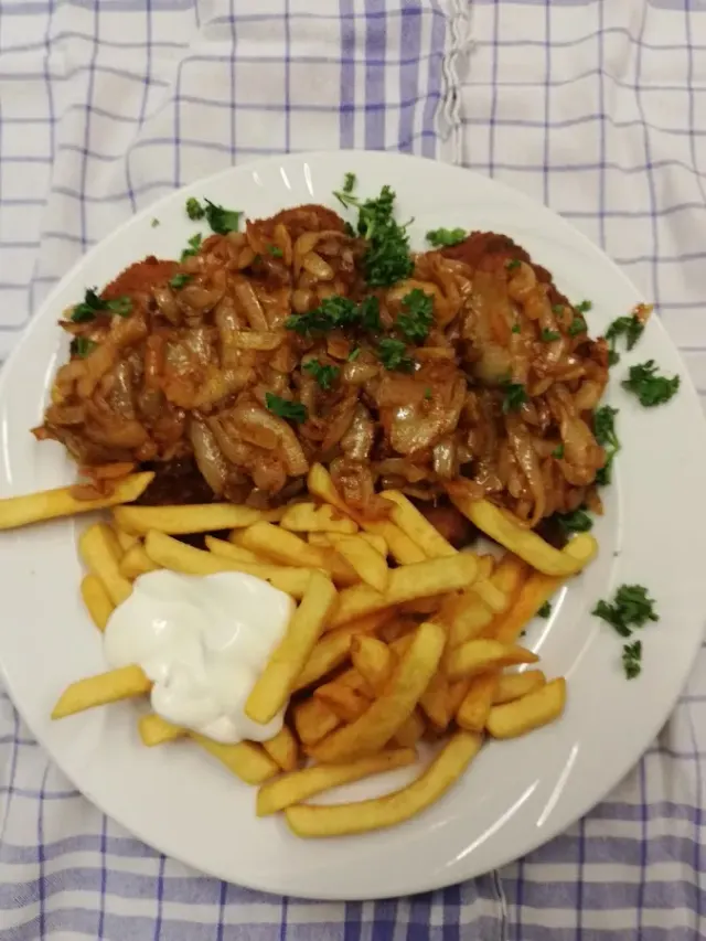 BookNoFees: Restaurante – Kreiseleck – Holzwickede – Esquina da rotunda, fotografia 3