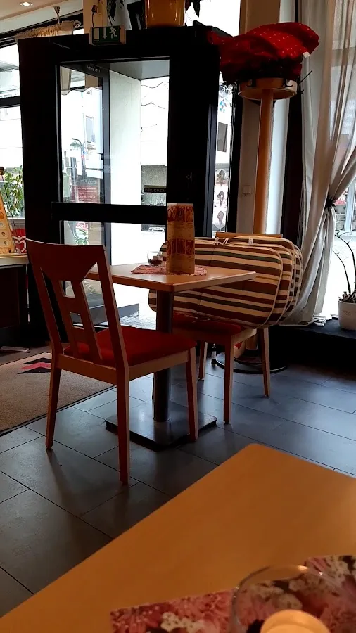 BookNoFees: Restaurante – Anna's Café – Geseke – Café da Anna, fotografia 3
