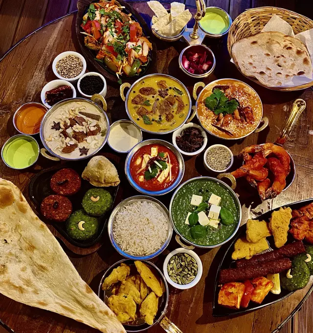 BookNoFees: Bombaj Masala, Warsaw